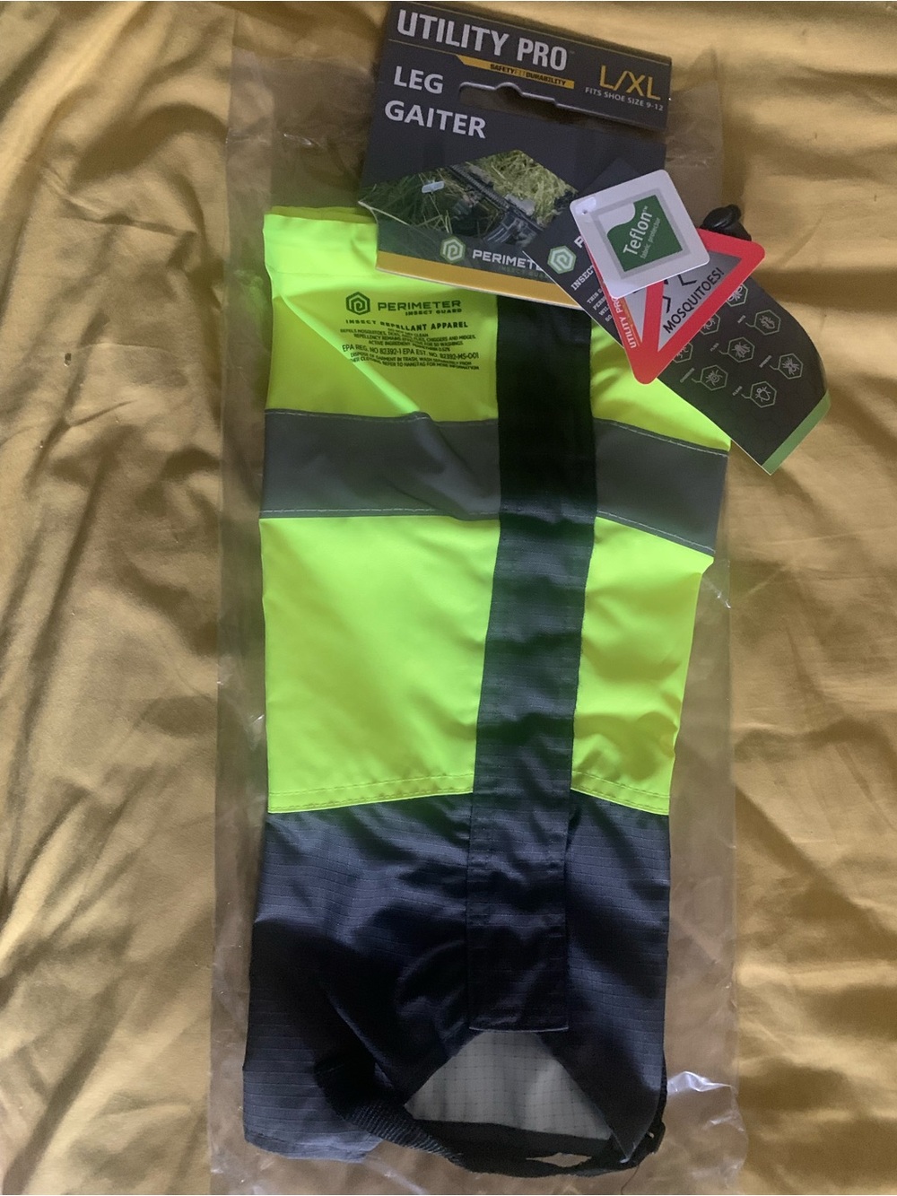 Utility Pro L/XL High-Visibility Yellow/Black Leg Gaiter